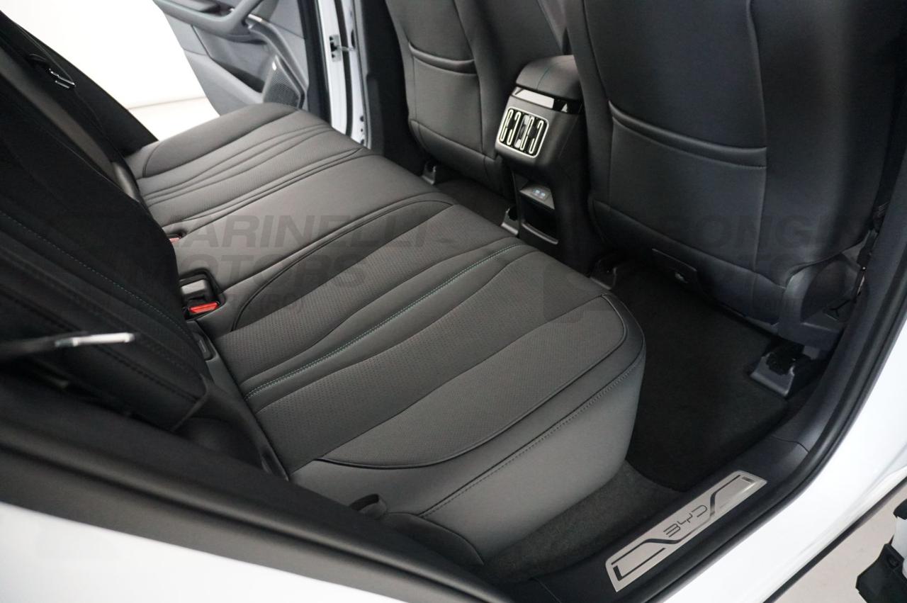 BYD Seal U DM-I 1.5 PHEV COMFORT 2WD - 13