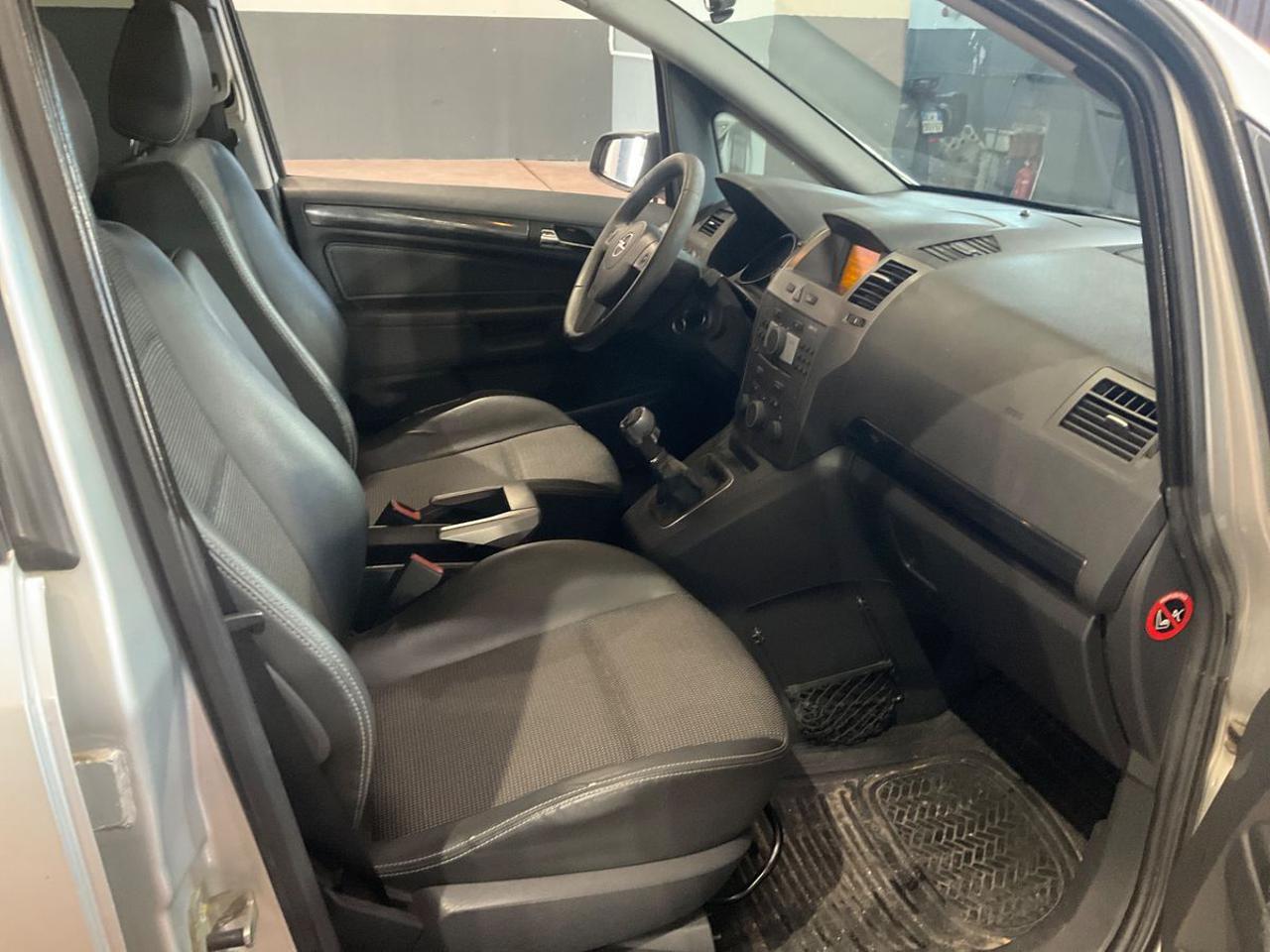 OPEL Zafira 1.9 CDTI 120CV Cosmo - 4
