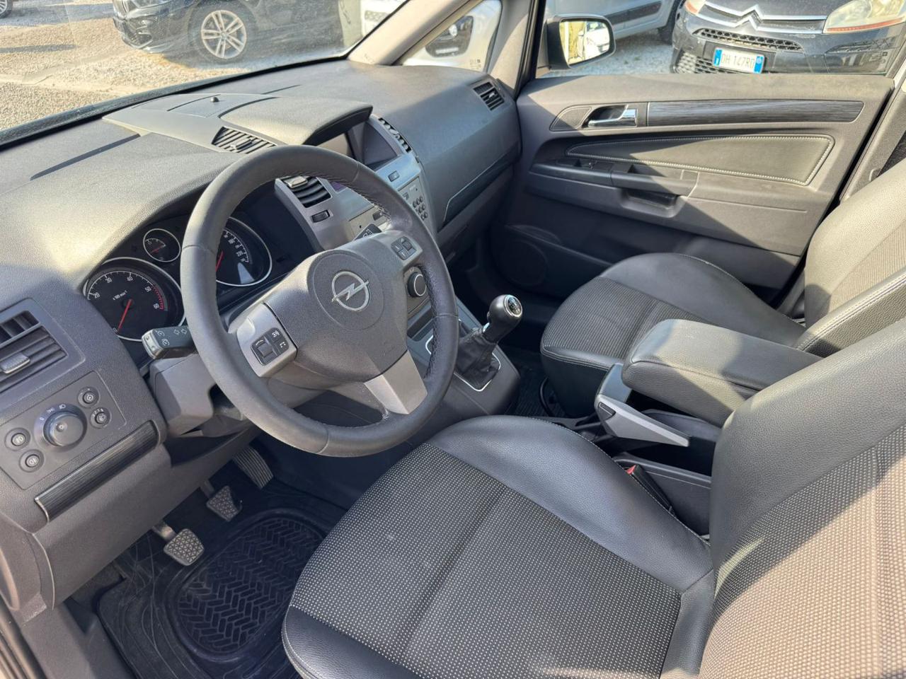 OPEL Zafira 1.9 CDTI 120CV Cosmo - 9