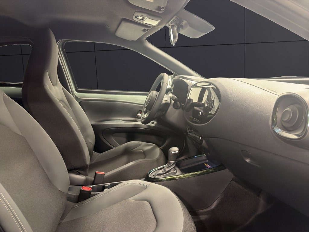 TOYOTA Aygo X 1.5 Hybrid 115 CV 5 porte Premium - 18