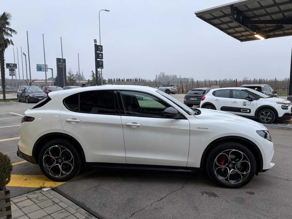 ALFA ROMEO Stelvio 2.2 Turbodiesel 210 CV AT8 Q4 Veloce - 5
