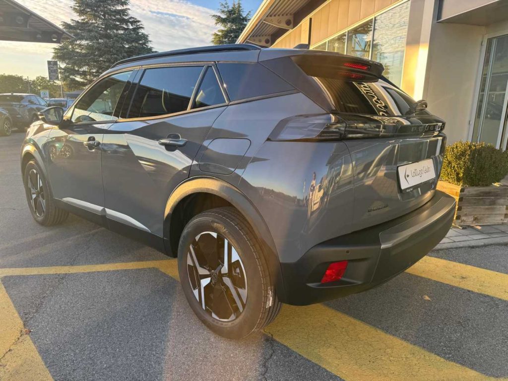 PEUGEOT 2008 Hybrid 145 e-DCS6 Allure - 8