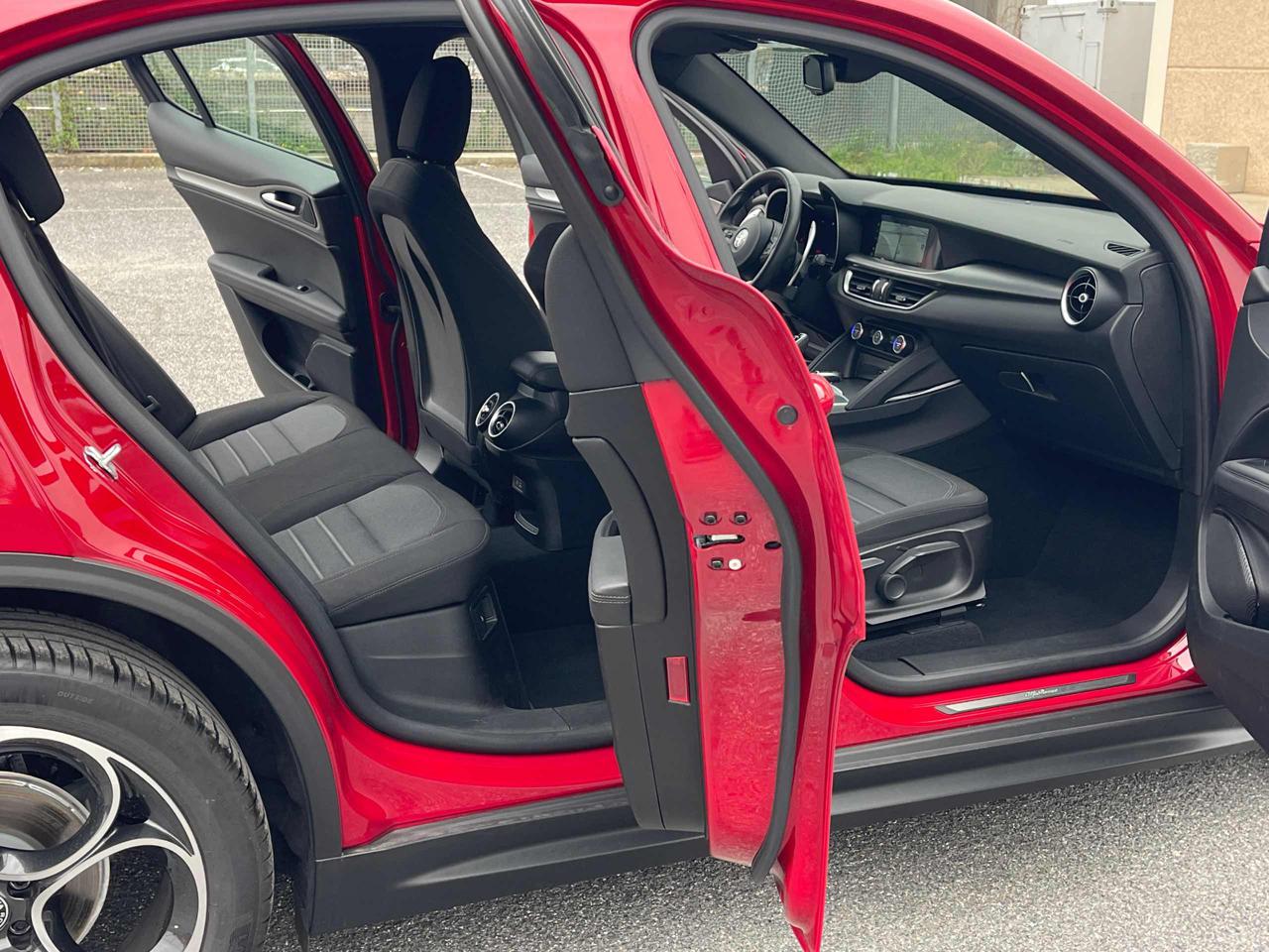 ALFA ROMEO Stelvio 2.2 210 CV TD AT8 Q4 Tributo Italiano 18.000km - 19