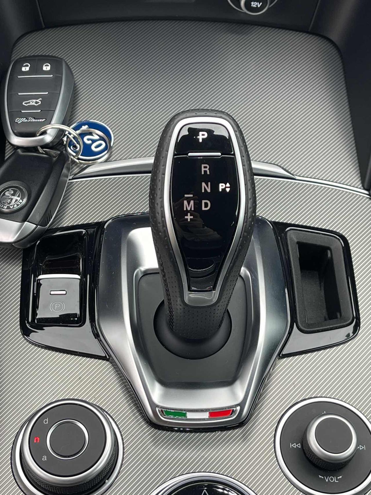 ALFA ROMEO Stelvio 2.2 210 CV TD AT8 Q4 Tributo Italiano 18.000km - 24