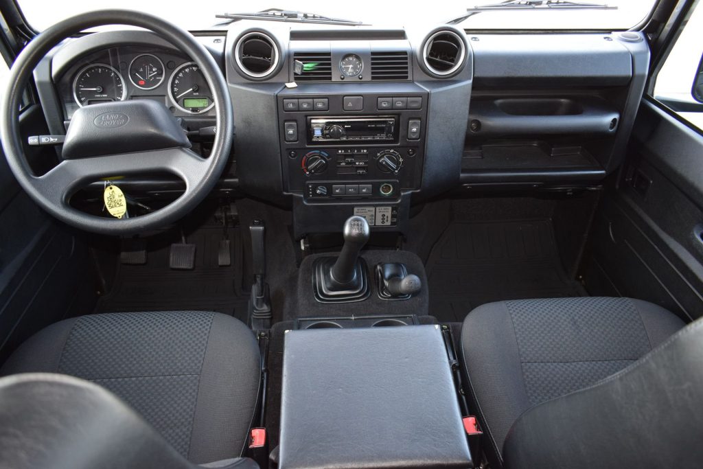 LAND ROVER Defender Defender 110 2.2 TD4 Station Wagon SE N1 AUTOCARRO - 9