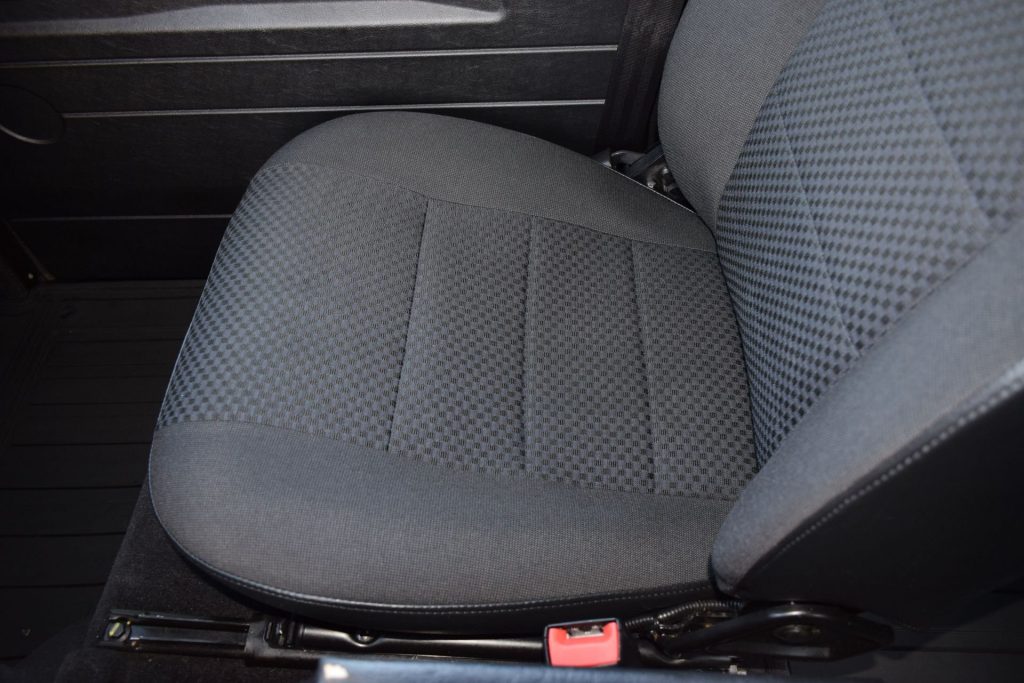 LAND ROVER Defender Defender 110 2.2 TD4 Station Wagon SE N1 AUTOCARRO - 19