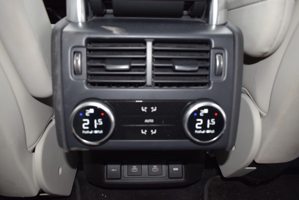 LAND ROVER Discovery Discovery 3.0D I6 249 CV AWD Auto HSE IVA ESPOSTA - 18