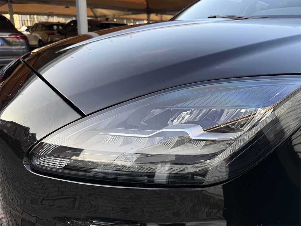 JAGUAR E-Pace 2.0d i4 R-Dynamic awd TETTO TELECAMERA IVA ESPOSTA - 9