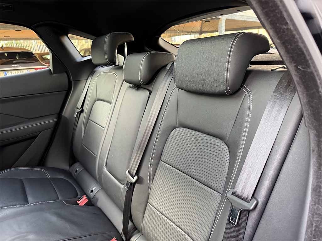 JAGUAR E-Pace 2.0d i4 R-Dynamic awd TETTO TELECAMERA IVA ESPOSTA - 31