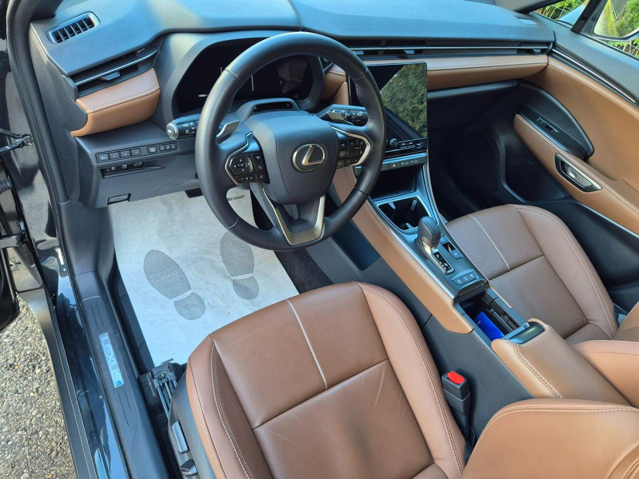 LEXUS LBX Hybrid Relax - 10