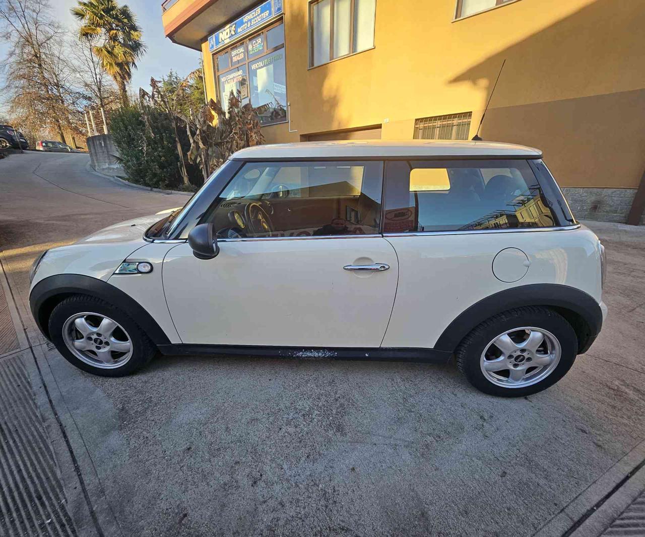 MINI One 1.4 16V One (55kW)  NEOPATENTATO OK!! - 8