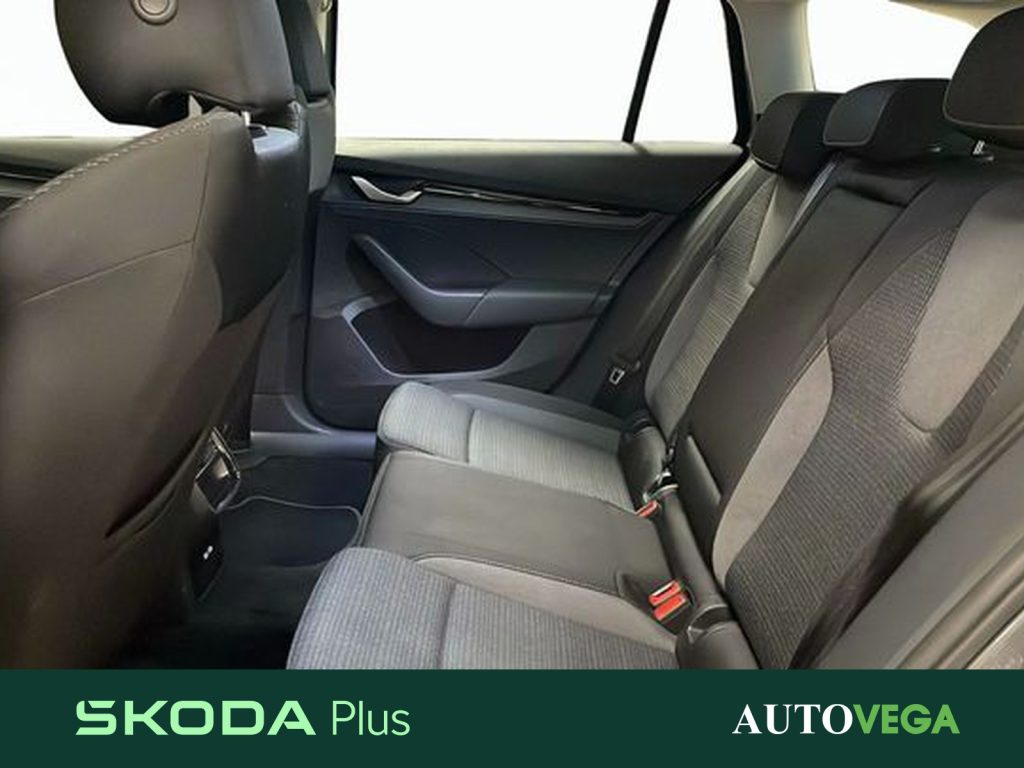 SKODA Octavia wagon 2.0 tdi selection 150cv dsg - 12