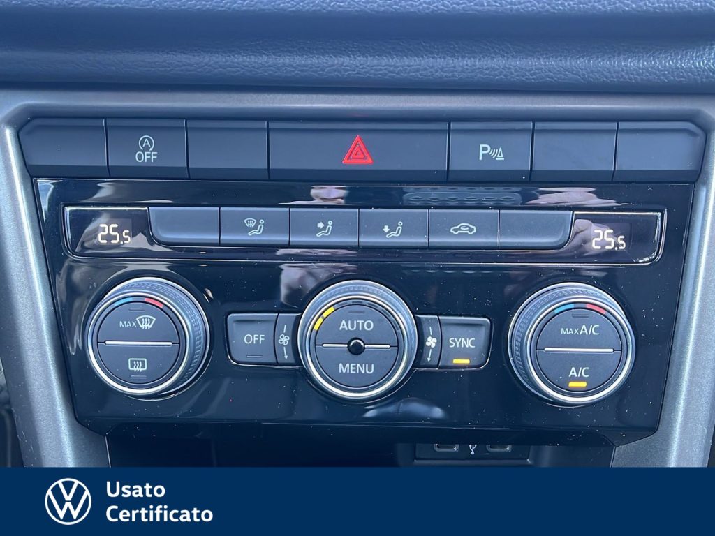 VOLKSWAGEN T-Roc 2.0 tdi business 115cv - 12