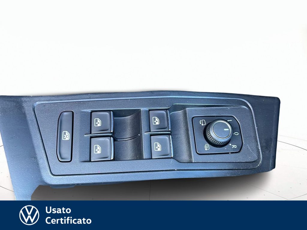 VOLKSWAGEN T-Roc 2.0 tdi business 115cv - 16