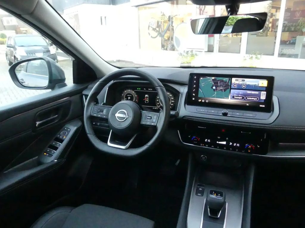 NISSAN Qashqai MHEV 158 CV Xtronic N-CONNECTA - 4