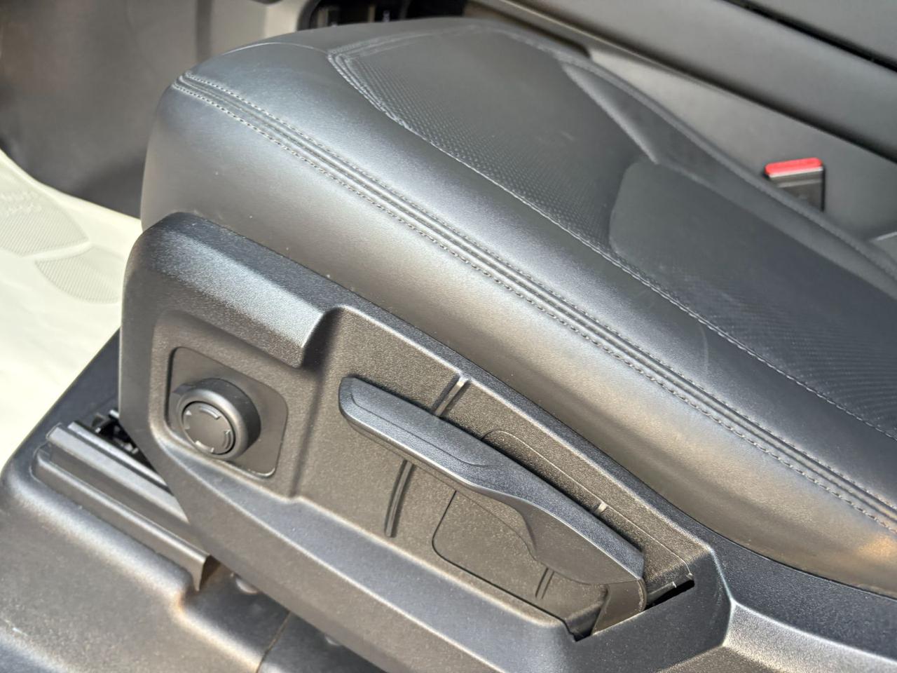 LAND ROVER Defender 90 3.0D I6 200 CV AWD Auto TOTAL BLACK. - 50