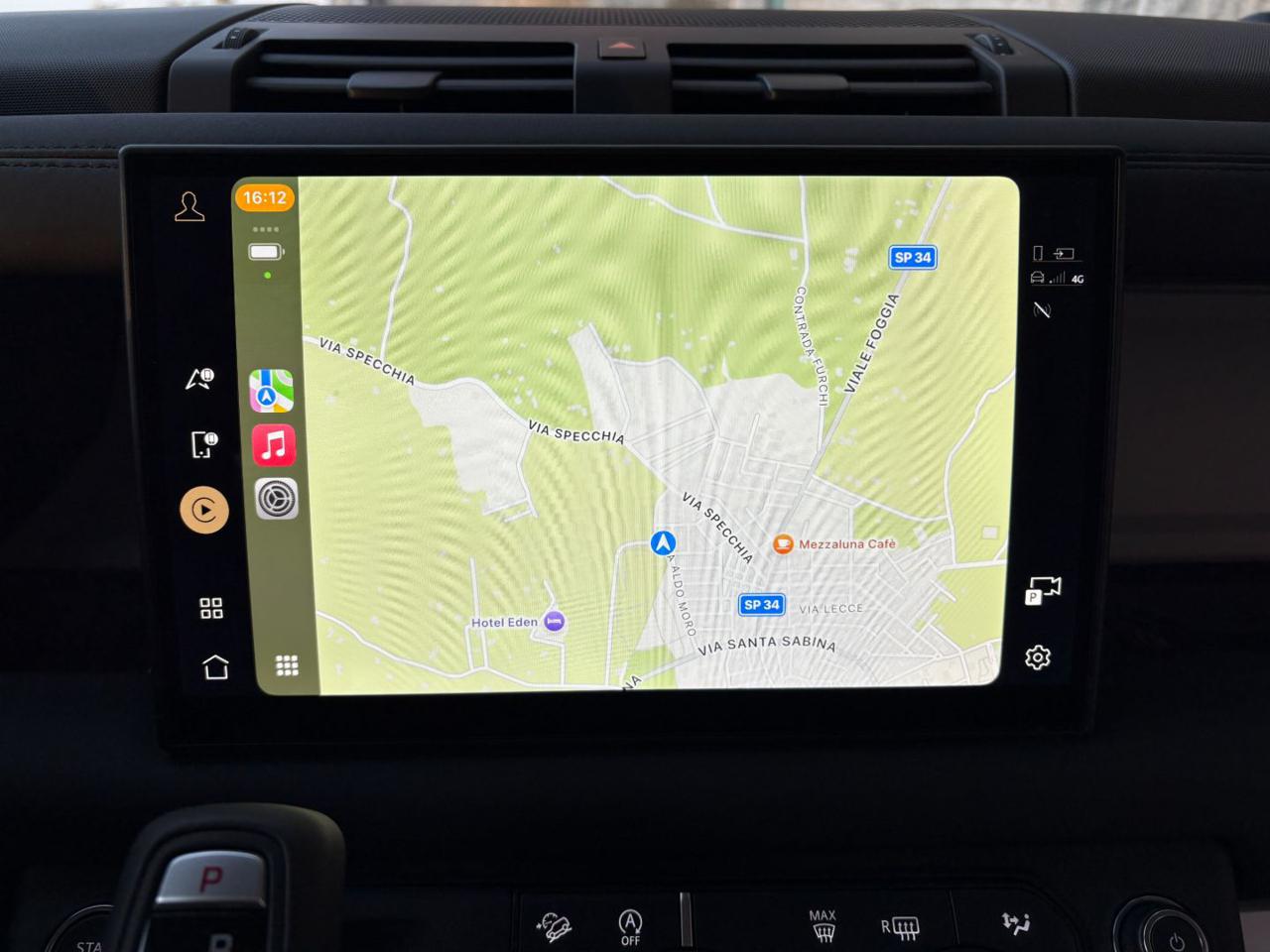 LAND ROVER Defender 90 3.0D I6 200 CV AWD Auto TOTAL BLACK. - 29