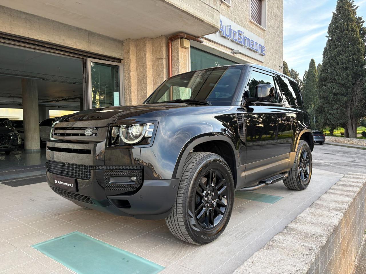 LAND ROVER Defender 90 3.0D I6 200 CV AWD Auto TOTAL BLACK. - 1