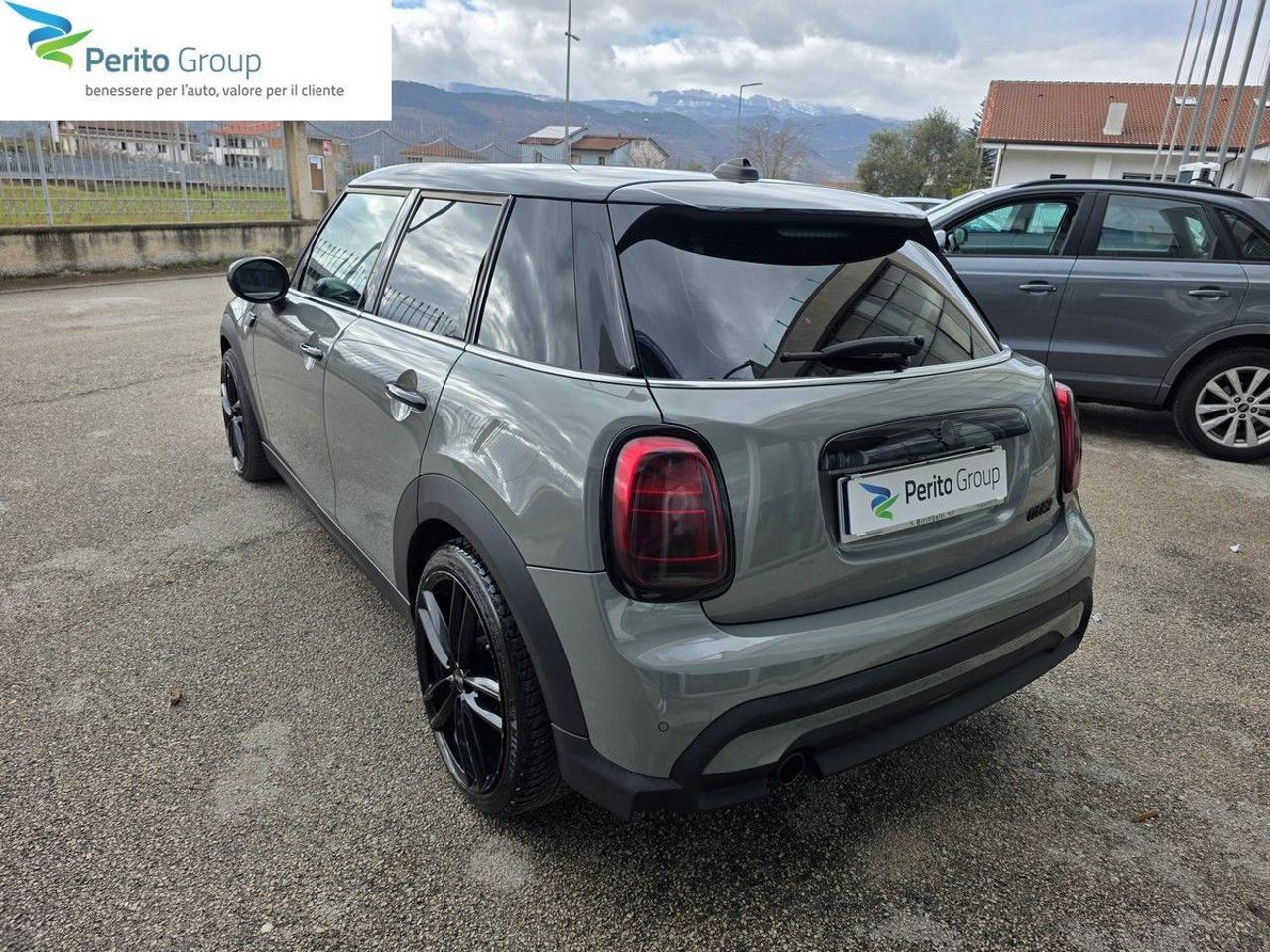 MINI Cooper 1.5 Cooper Business 5 porte - 3