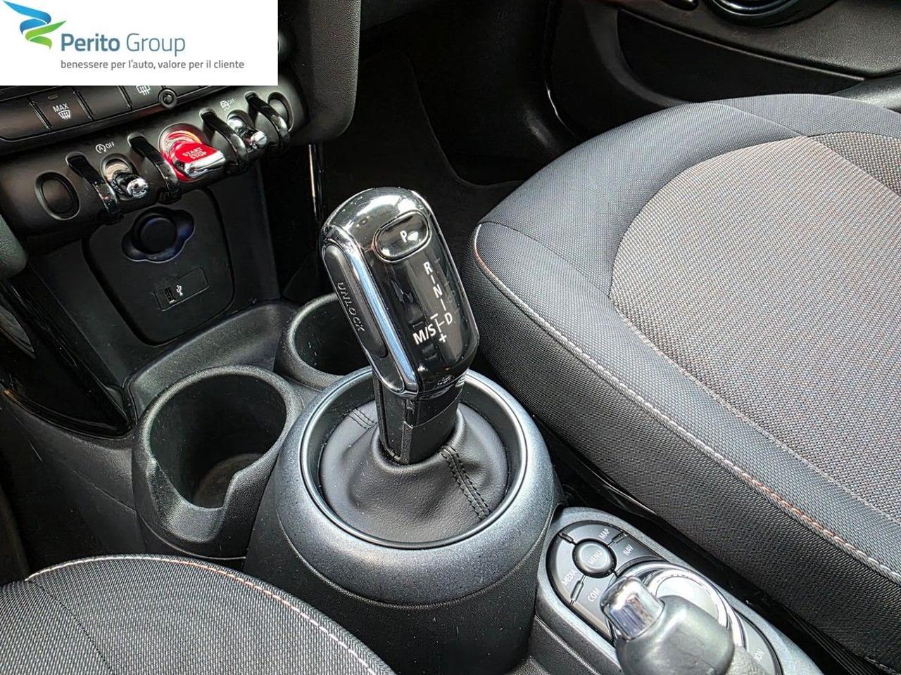 MINI Cooper 1.5 Cooper Business 5 porte - 14