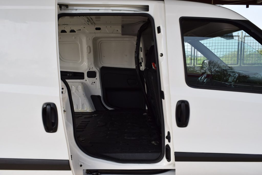 FIAT Doblo Cargo 1.6 Multijet 3 POSTI S&S Lounge 105CV - 6