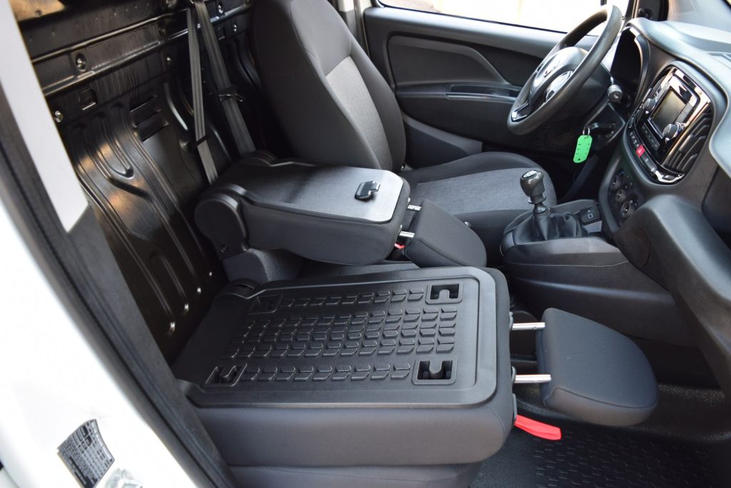 FIAT Doblo Cargo 1.6 Multijet 3 POSTI S&S Lounge 105CV - 14