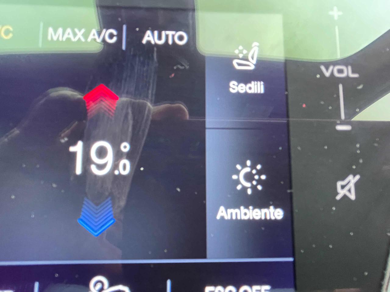 MASERATI Grecale MHEV 300 CV AWD GT Hybrid 12.000 km - 26