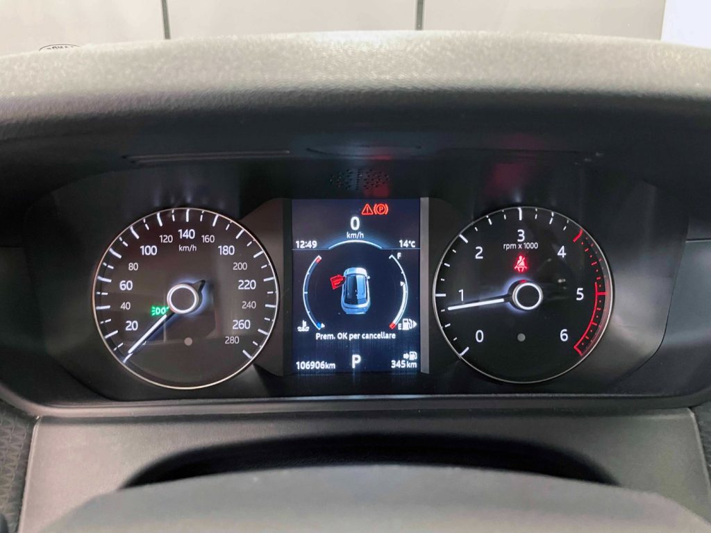 LAND ROVER Range Rover Velar 2.0D I4 HSE 180CV AUTO MY19 - 19