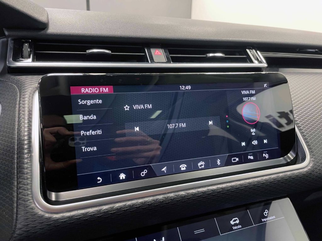 LAND ROVER Range Rover Velar 2.0D I4 HSE 180CV AUTO MY19 - 23