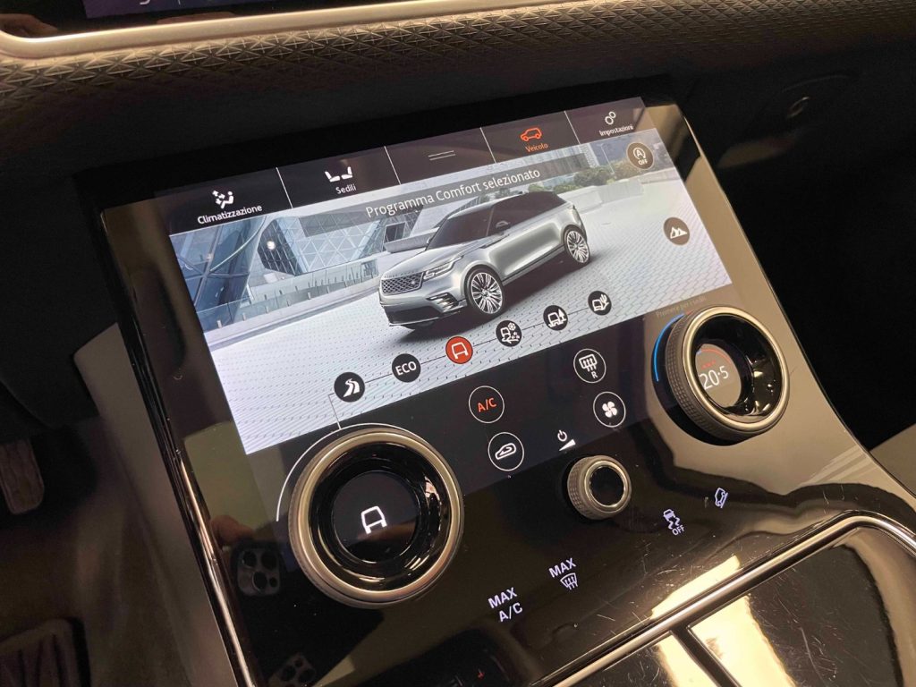 LAND ROVER Range Rover Velar 2.0D I4 HSE 180CV AUTO MY19 - 46