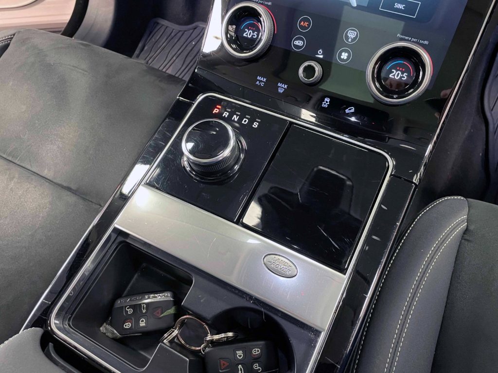 LAND ROVER Range Rover Velar 2.0D I4 HSE 180CV AUTO MY19 - 52