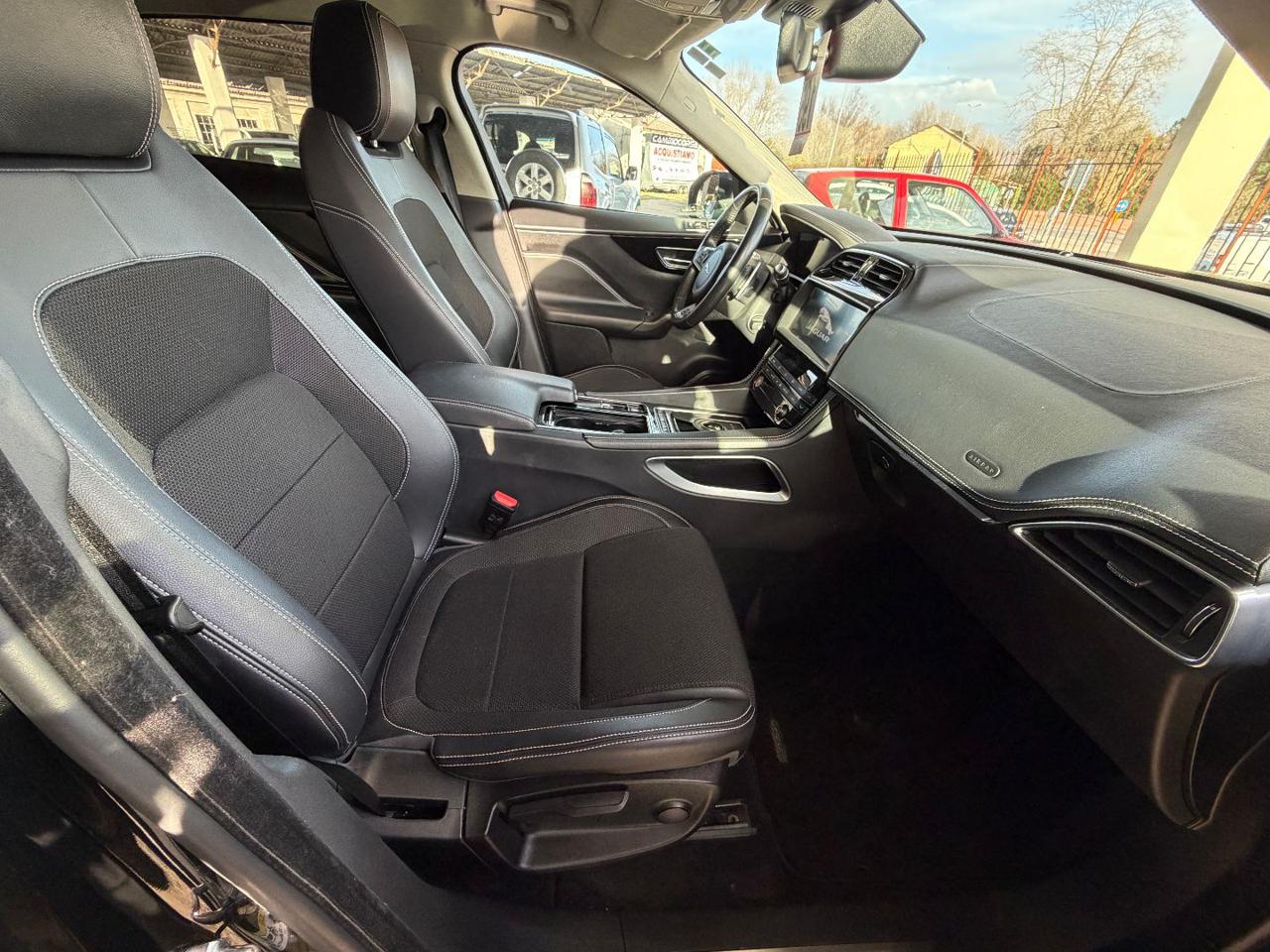 JAGUAR F-Pace 2.0 D 180 CV aut. R-Sport - 18
