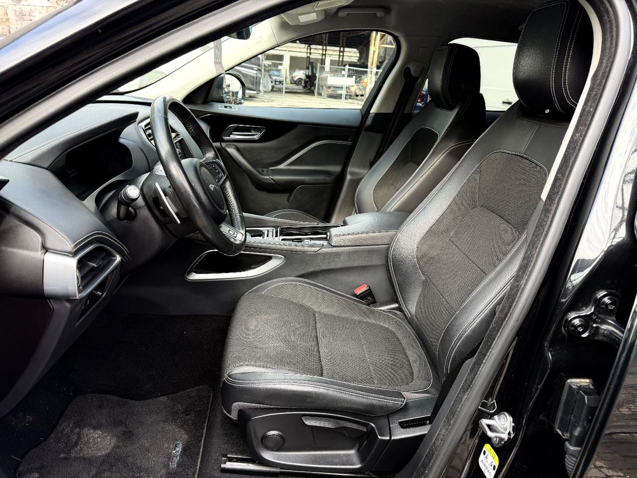 JAGUAR F-Pace 2.0 D 180 CV aut. R-Sport - 13