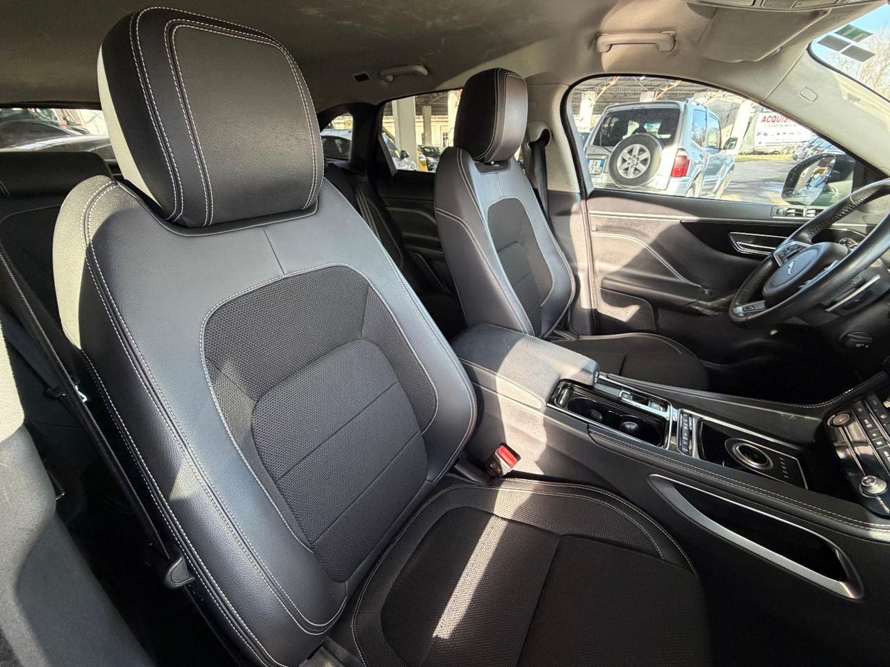 JAGUAR F-Pace 2.0 D 180 CV aut. R-Sport - 19