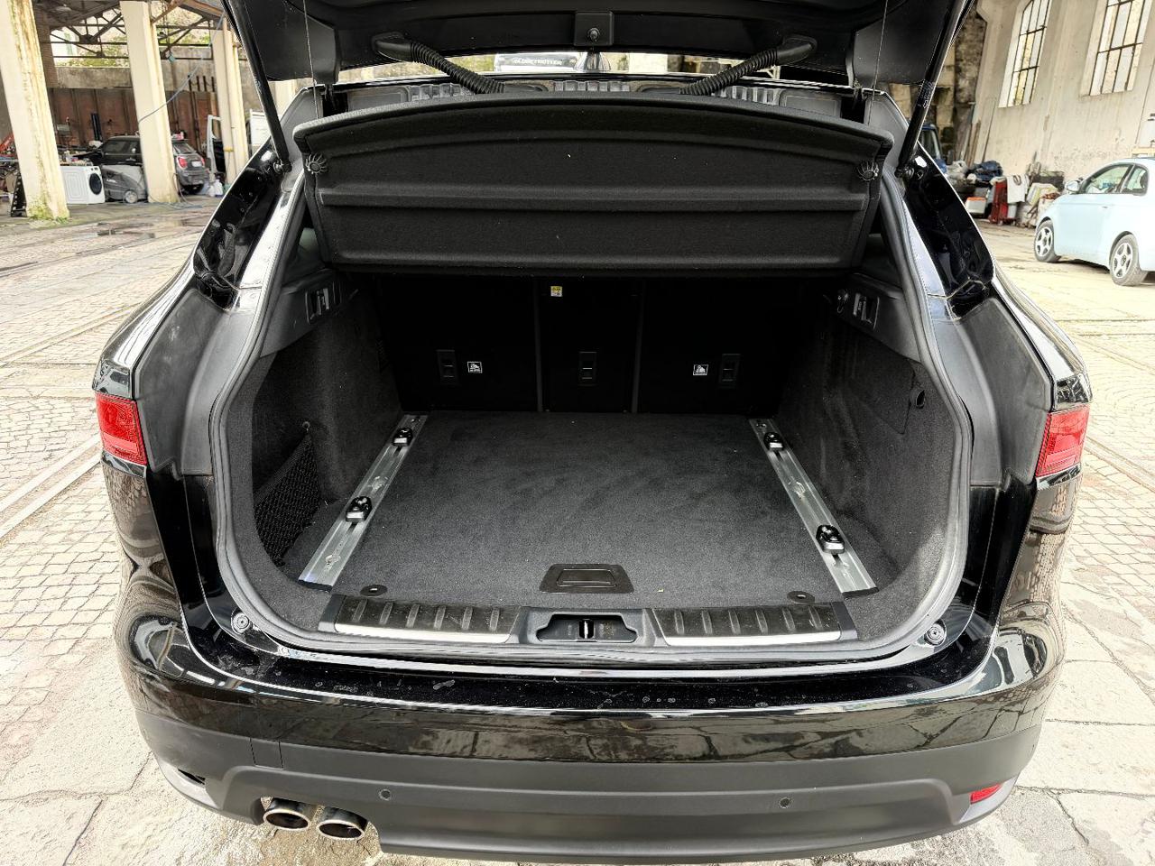 JAGUAR F-Pace 2.0 D 180 CV aut. R-Sport - 16