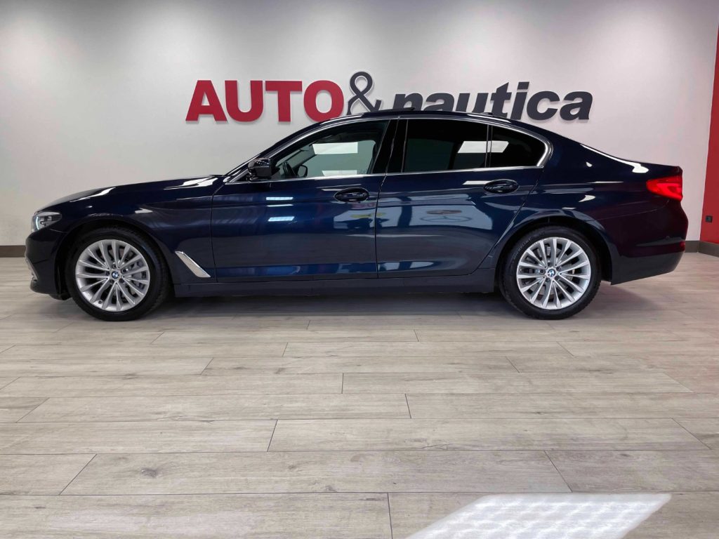 BMW 530 D XDRIVE LUXURY 249CV AUTO E6 - 6