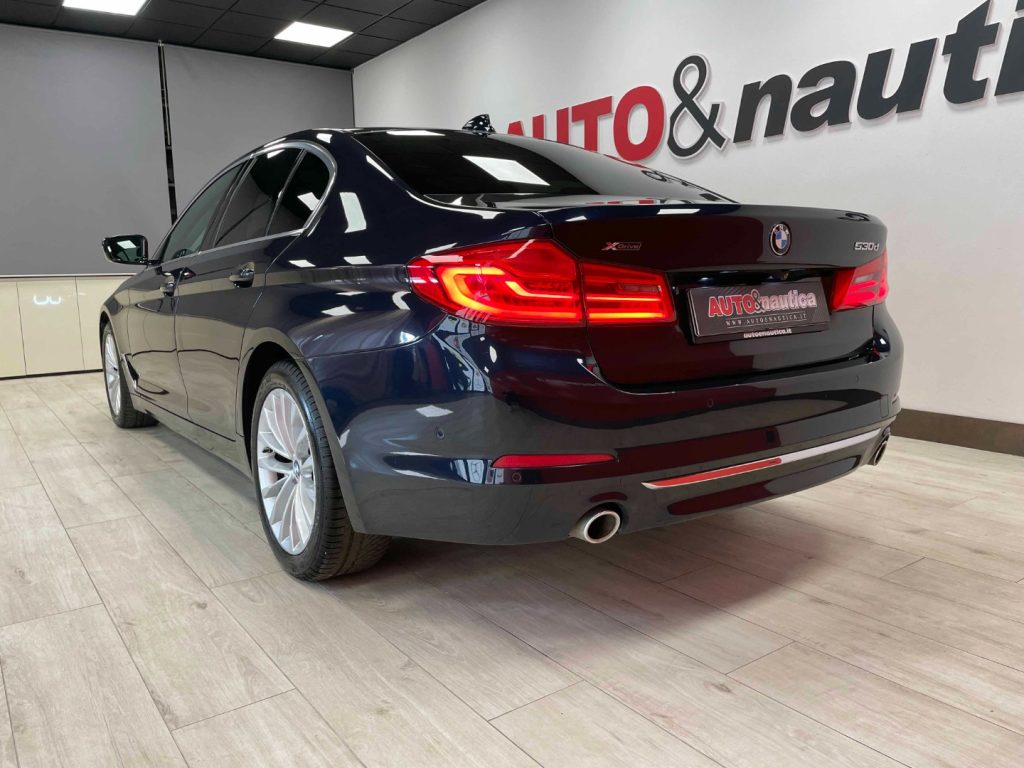 BMW 530 D XDRIVE LUXURY 249CV AUTO E6 - 9