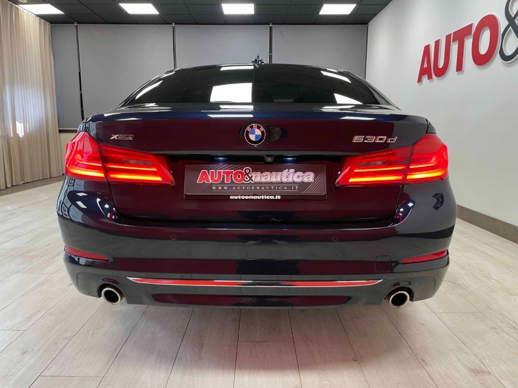BMW 530 D XDRIVE LUXURY 249CV AUTO E6 - 10
