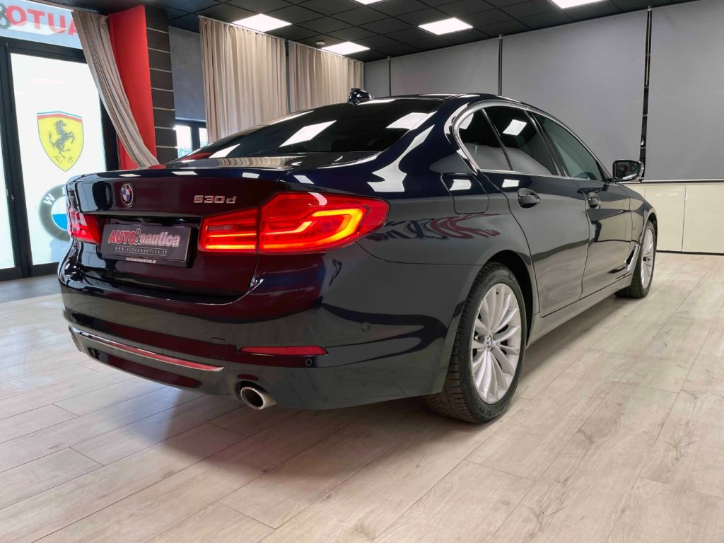 BMW 530 D XDRIVE LUXURY 249CV AUTO E6 - 11