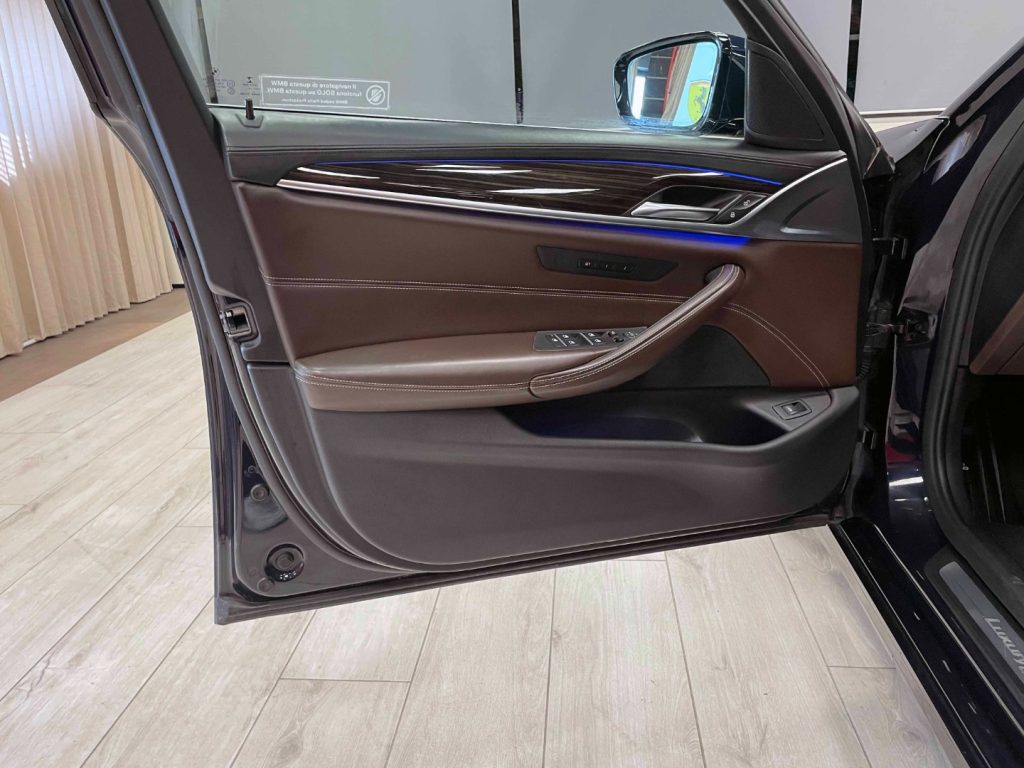 BMW 530 D XDRIVE LUXURY 249CV AUTO E6 - 16