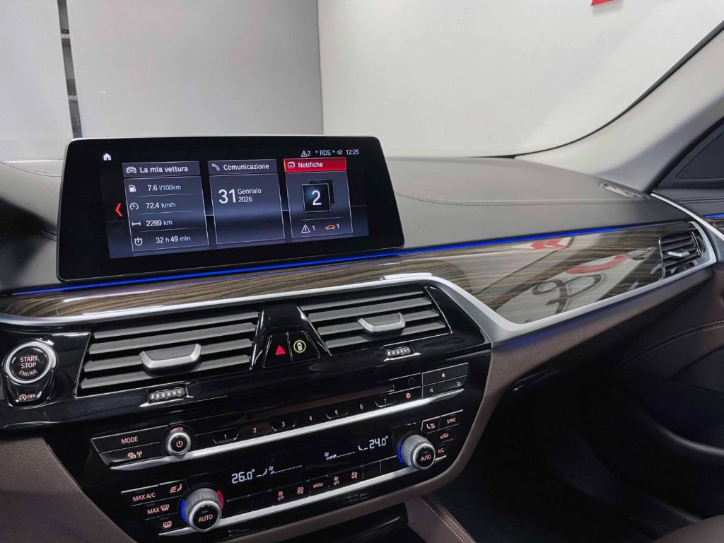 BMW 530 D XDRIVE LUXURY 249CV AUTO E6 - 21