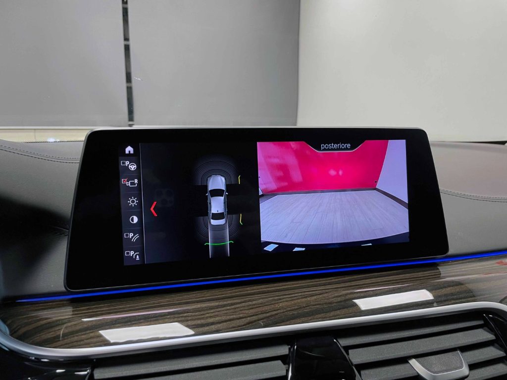 BMW 530 D XDRIVE LUXURY 249CV AUTO E6 - 26