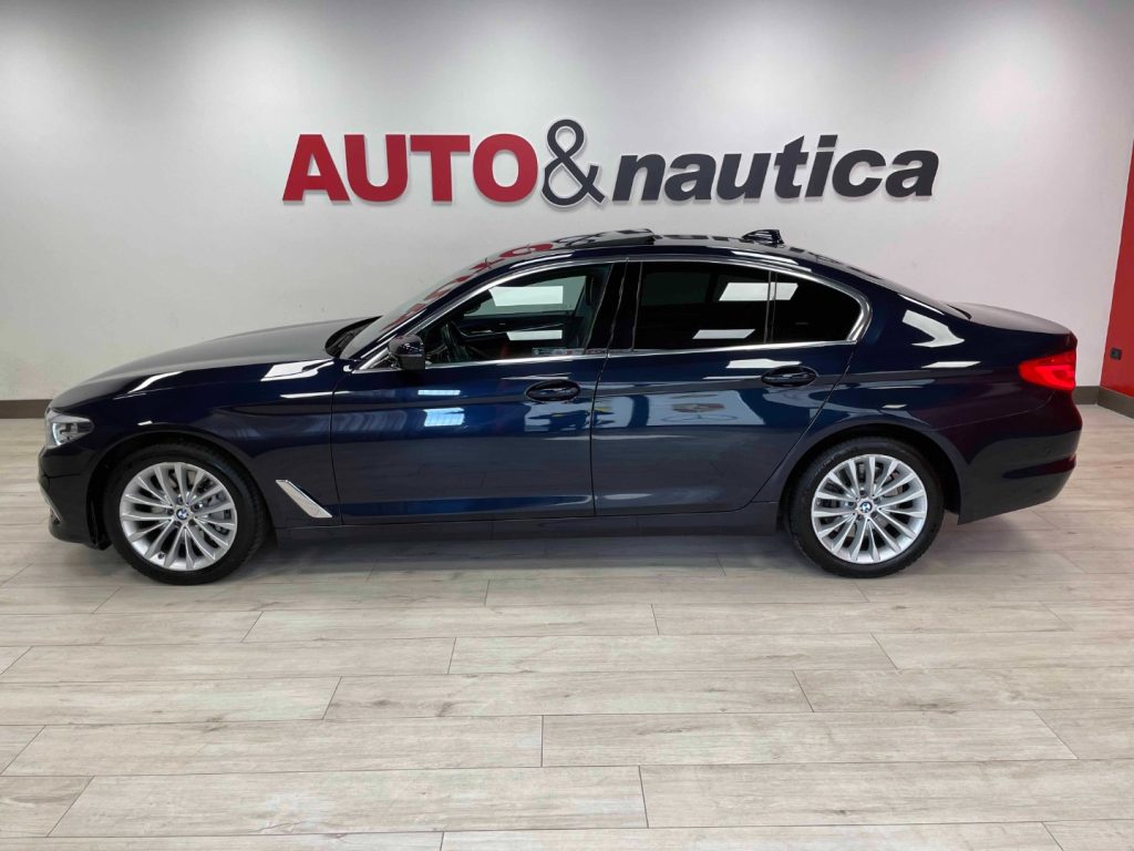 BMW 530 D XDRIVE LUXURY 249CV AUTO E6 - 35