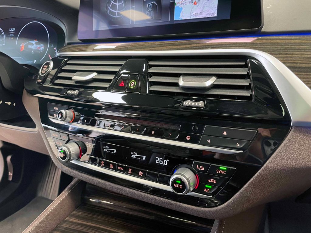 BMW 530 D XDRIVE LUXURY 249CV AUTO E6 - 56