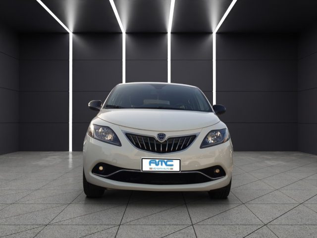 LANCIA Ypsilon Bianco pastello