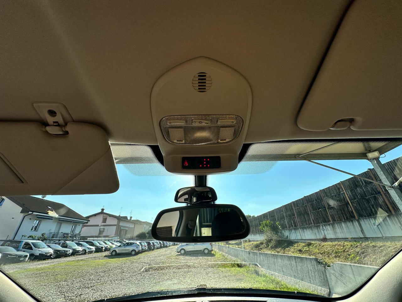 PEUGEOT 5008 1.6 HDi 115CV Business 7 POSTI  FARI FENDINEBBIA - 23