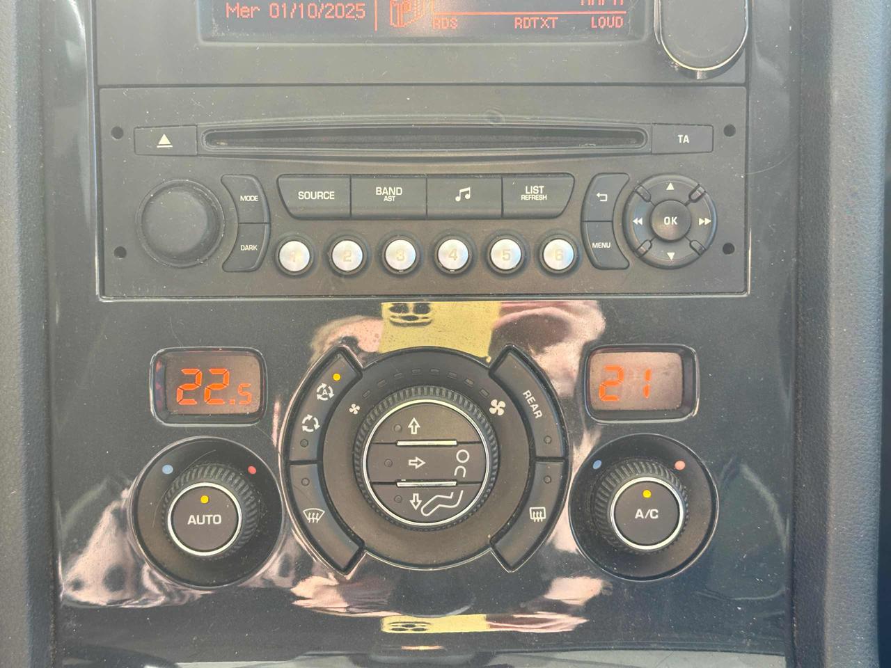 PEUGEOT 5008 1.6 HDi 115CV Business 7 POSTI  FARI FENDINEBBIA - 24