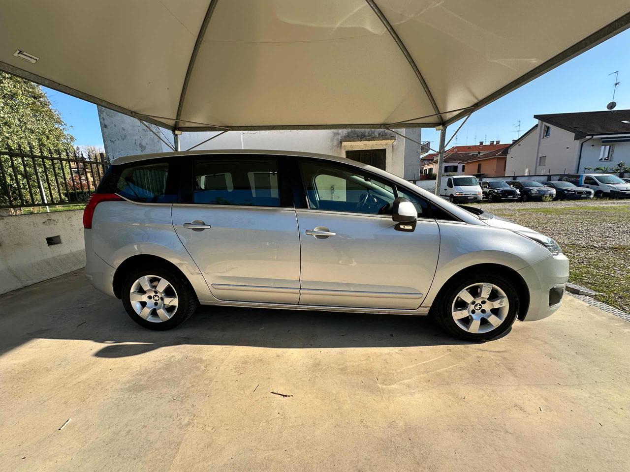 PEUGEOT 5008 1.6 HDi 115CV Business 7 POSTI  FARI FENDINEBBIA - 8