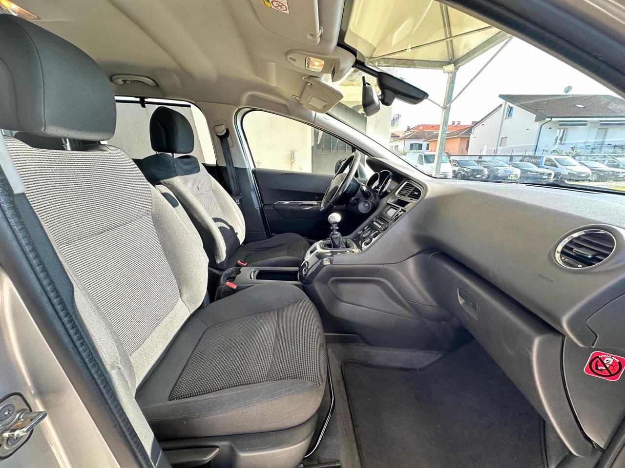 PEUGEOT 5008 1.6 HDi 115CV Business 7 POSTI  FARI FENDINEBBIA - 15