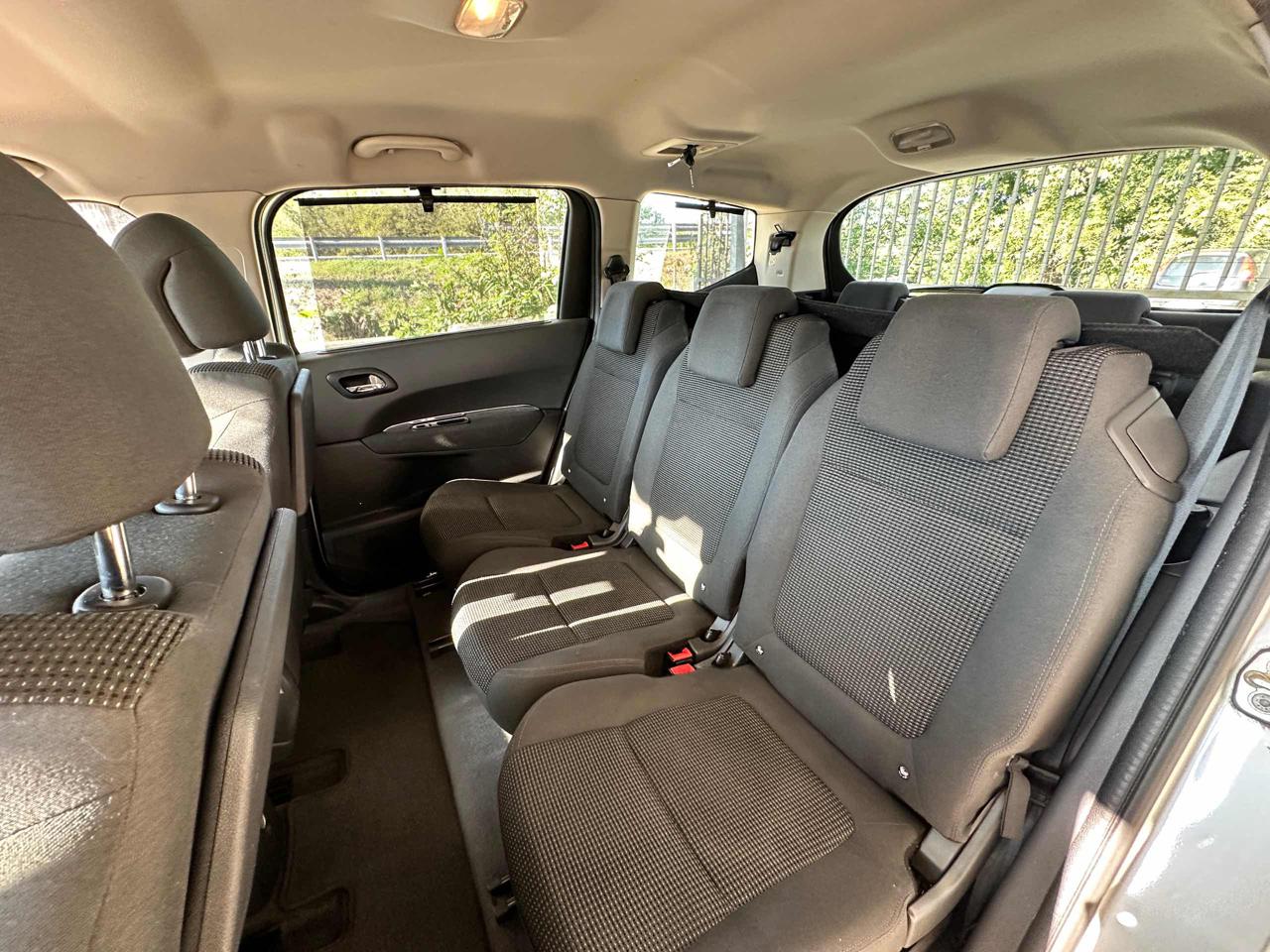 PEUGEOT 5008 1.6 HDi 115CV Business 7 POSTI  FARI FENDINEBBIA - 38